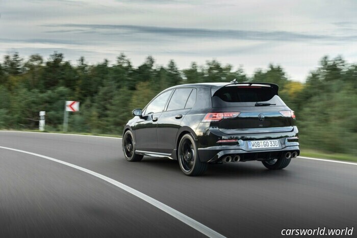 le VW Golf GTI e Golf R del 2025 diventano solo automatiche e più costose | Carscoops